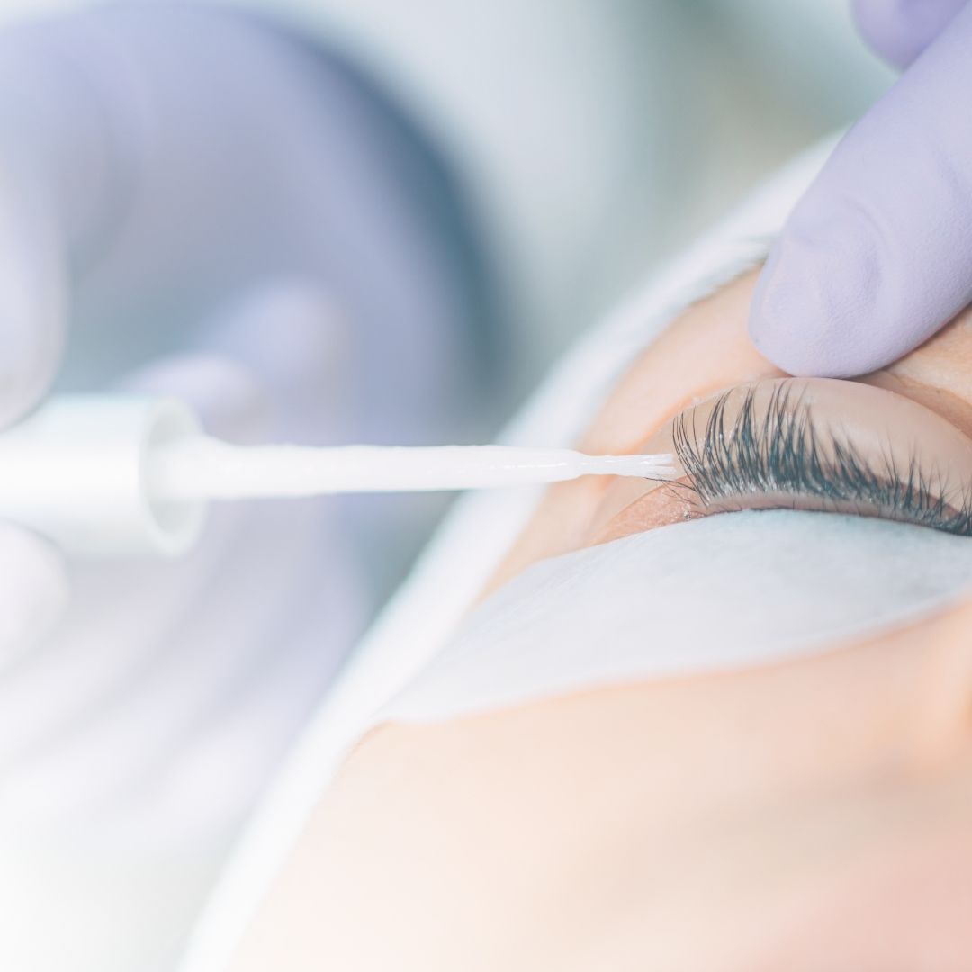 Wimpernlifting-Behandlung
